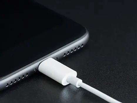Apple обновила рекомендации по безопасной зарядке iPhone
