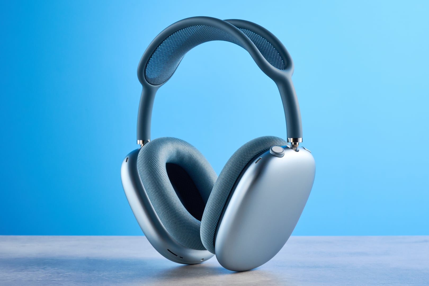 Вышла прошивка 8E258 для AirPods Max 2